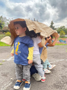 Juego al aire libre -Jardines Infantiles aeioTU